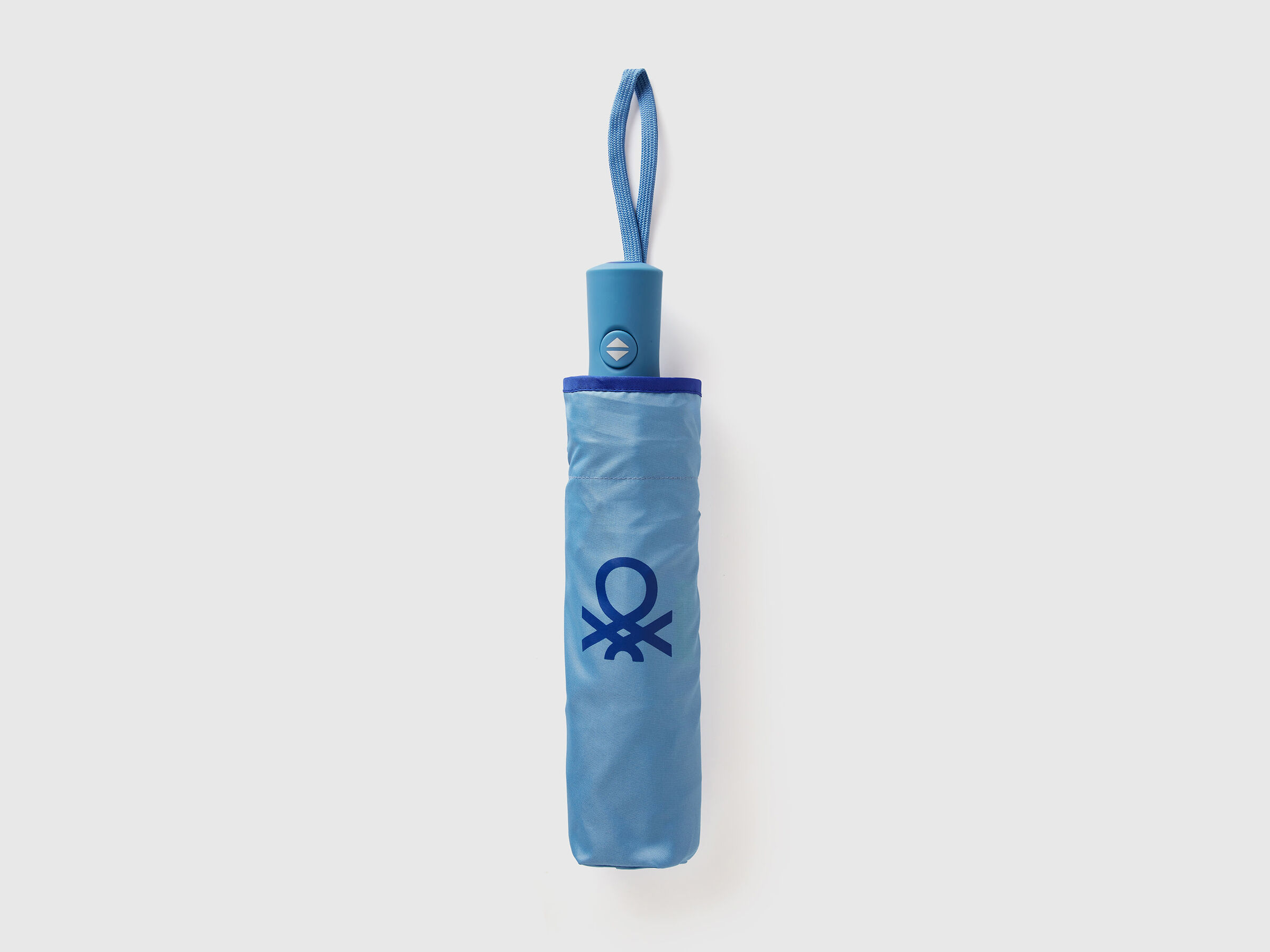 Parapluie bleu clair image number 0