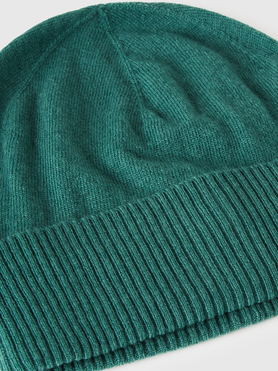 KNITTED - HAT Women image number null