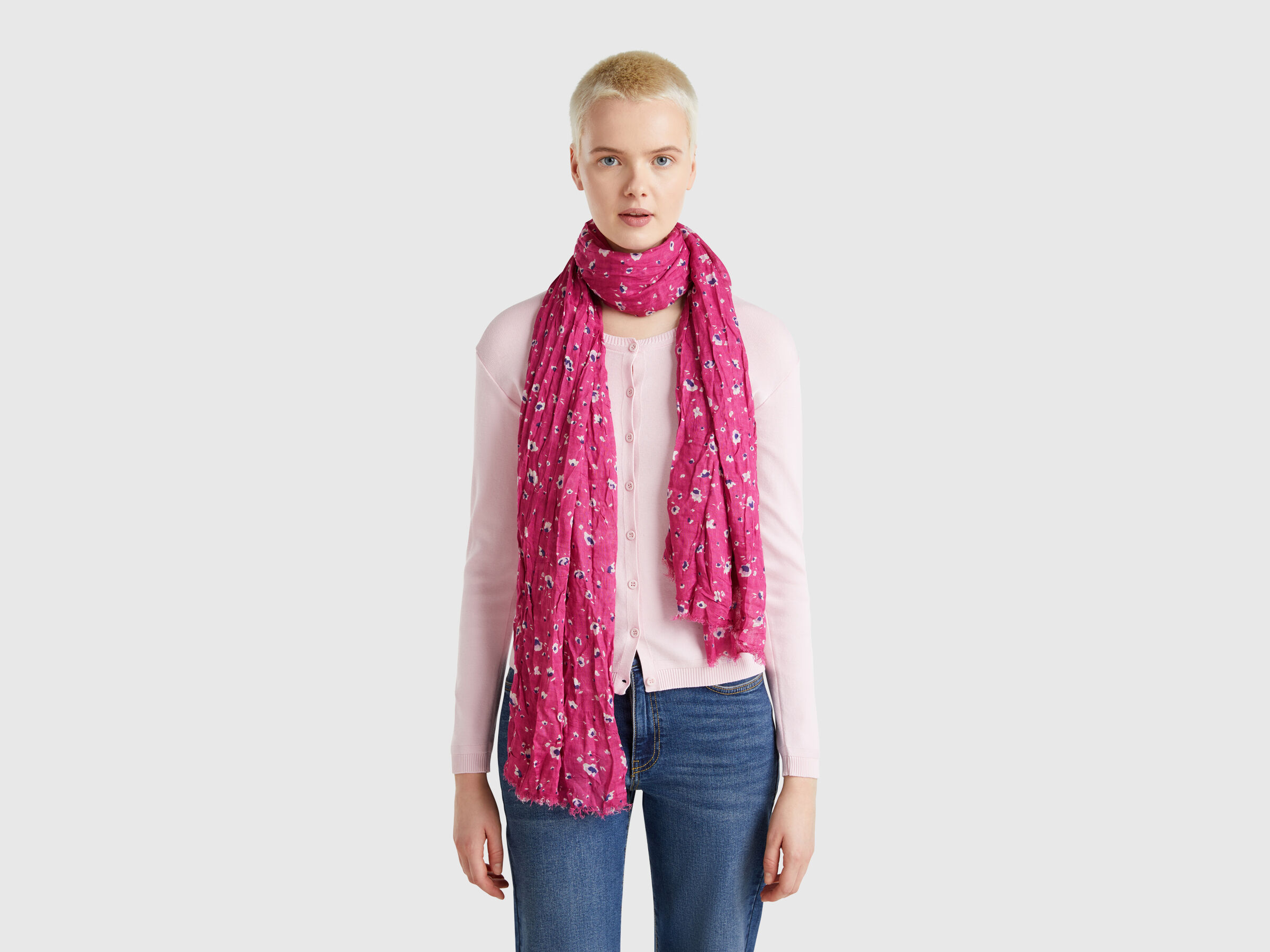 SCARF Women image number 2