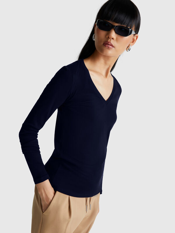 T-shirt  blu scuro con scollo a V Donna