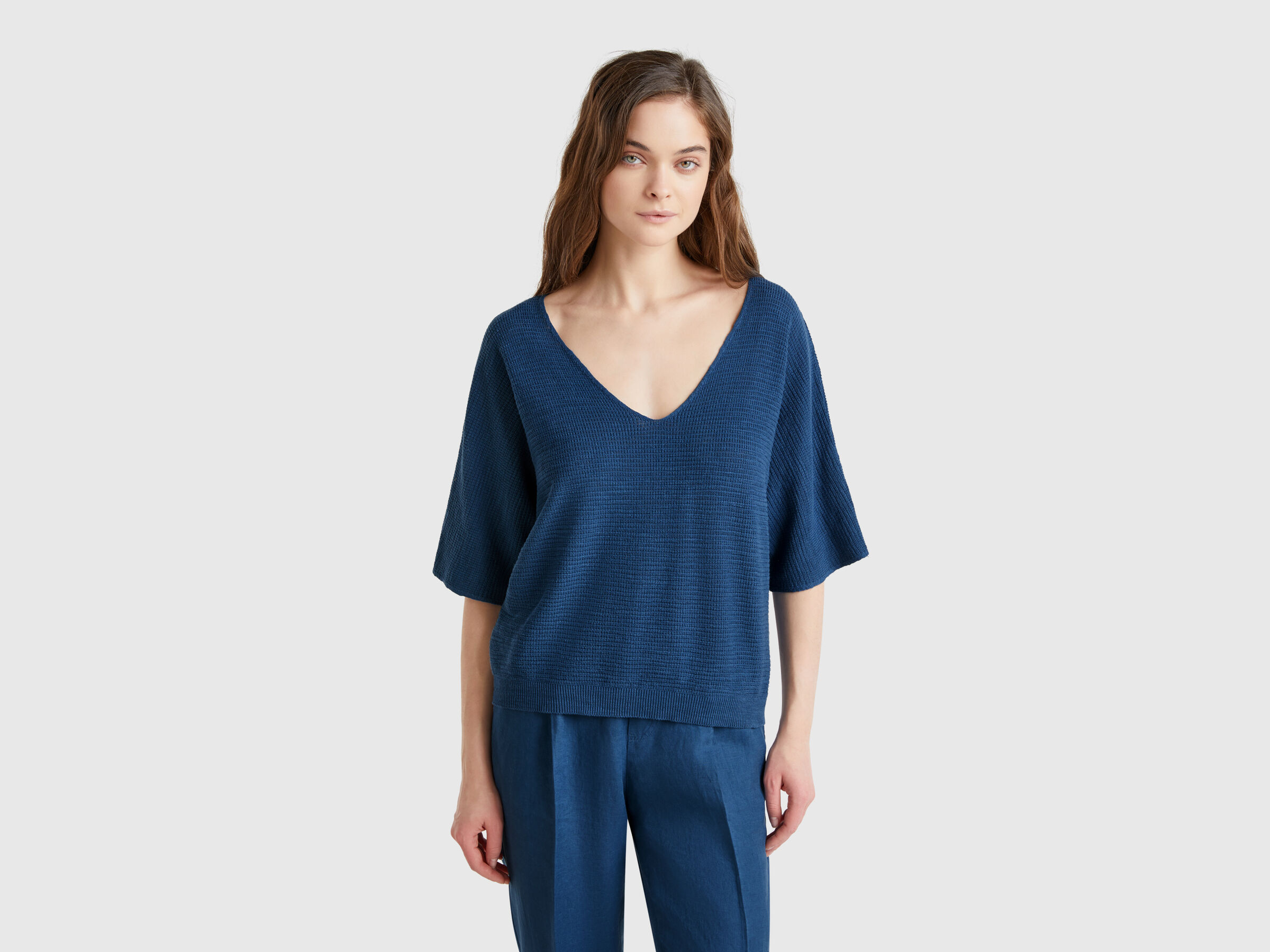 MAGLIA SCOLLO V M/M Donna image number 0