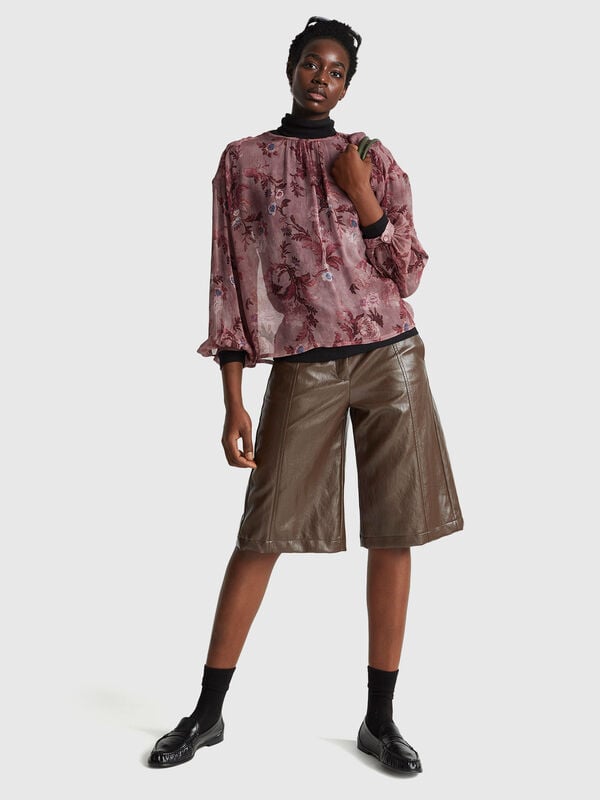Bermudashorts aus beschichtetem Stoff Damen