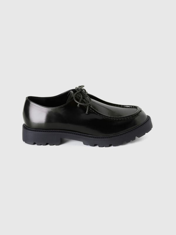 Synthetic patent leather moccasins Women