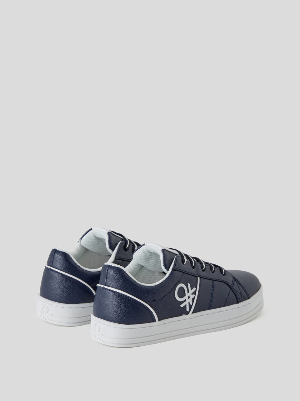 Low-top sneakers with logo image number 2