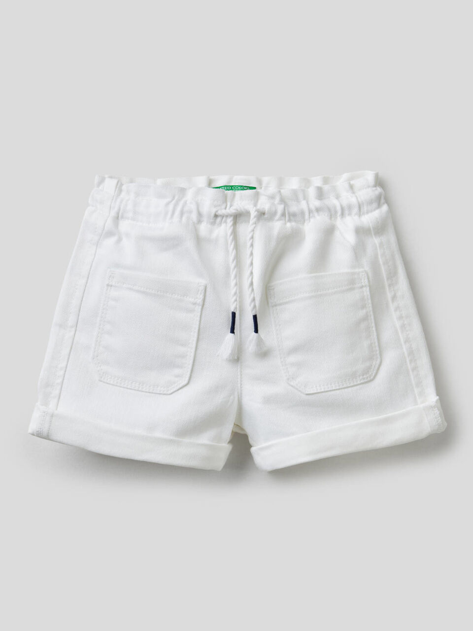 Shorts con vita elasticizzata image number 1