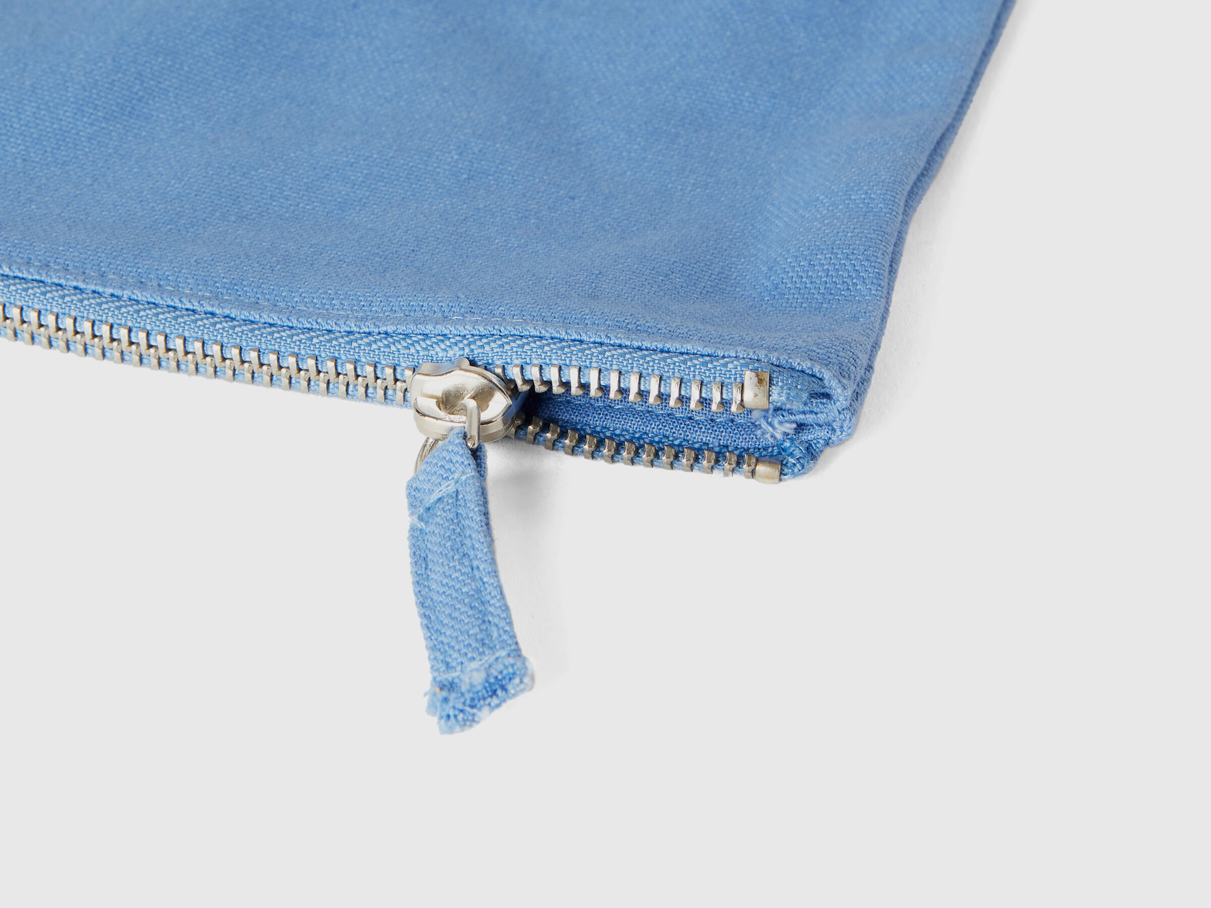 Light blue clutch in pure cotton image number 2