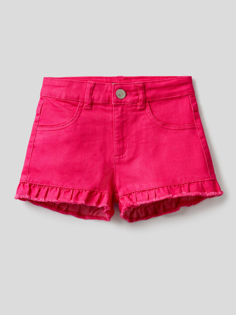 Einfarbige Shorts mit Rüsche image number 1