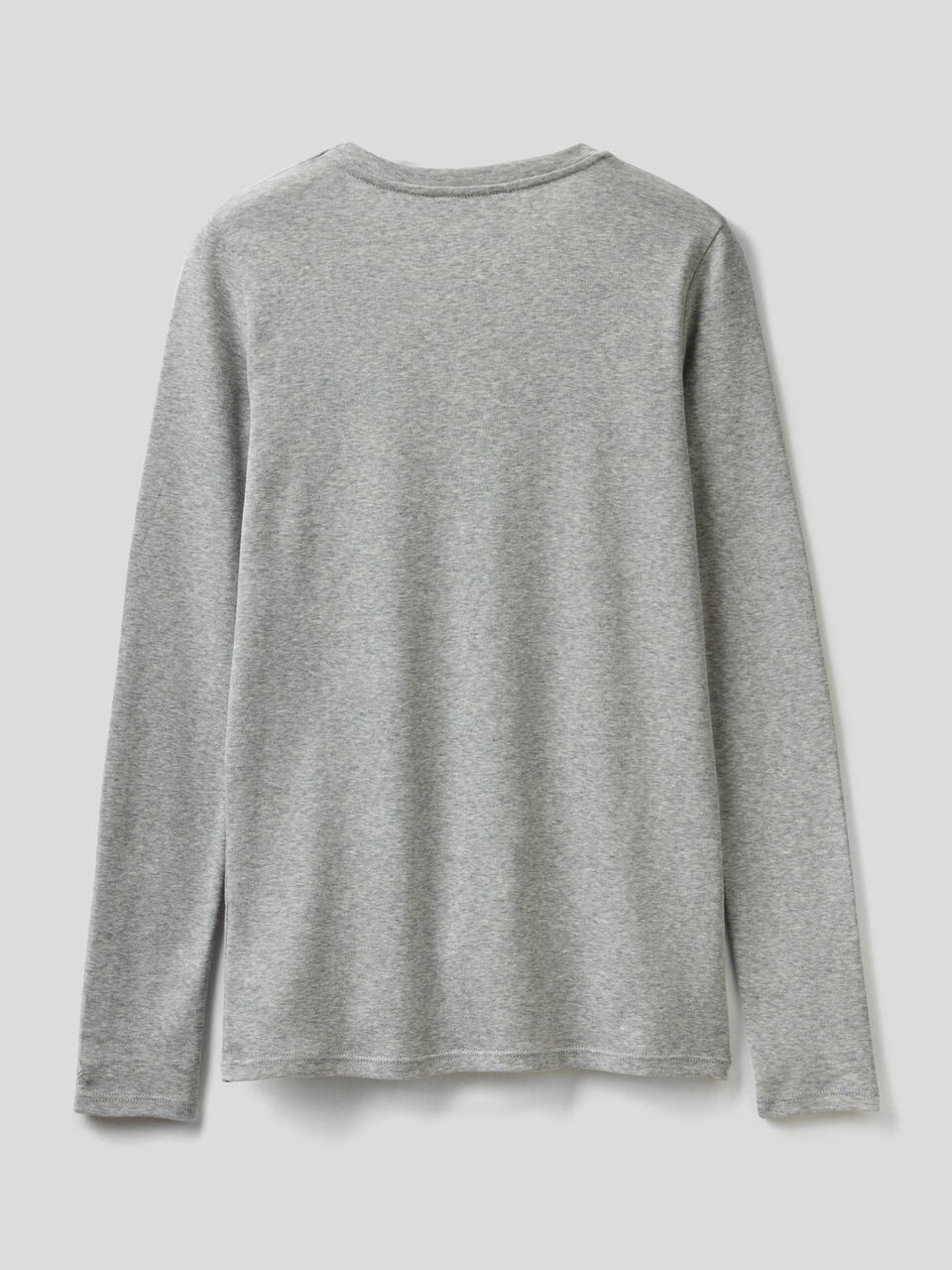 T-shirt a manica lunga con scollo a V image number 2