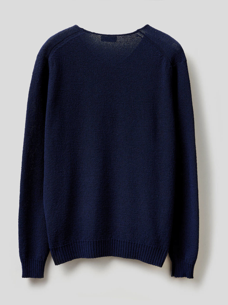 Pullover mit V-Ausschnitt image number 2