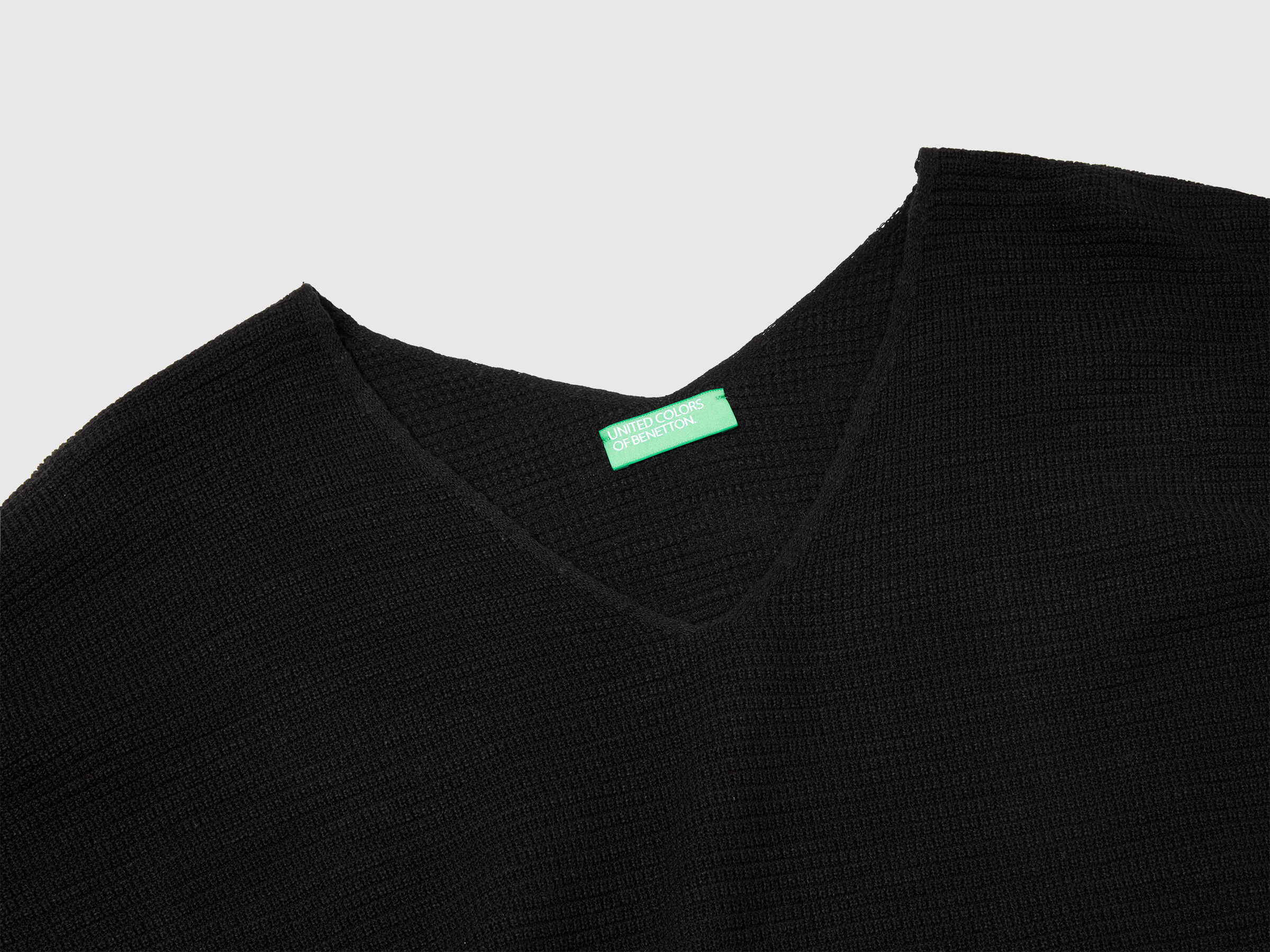 MAGLIA SCOLLO V M/M Donna image number 5