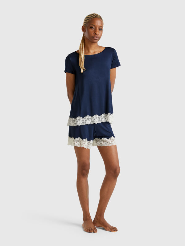 Short fluide avec dentelle Femme
