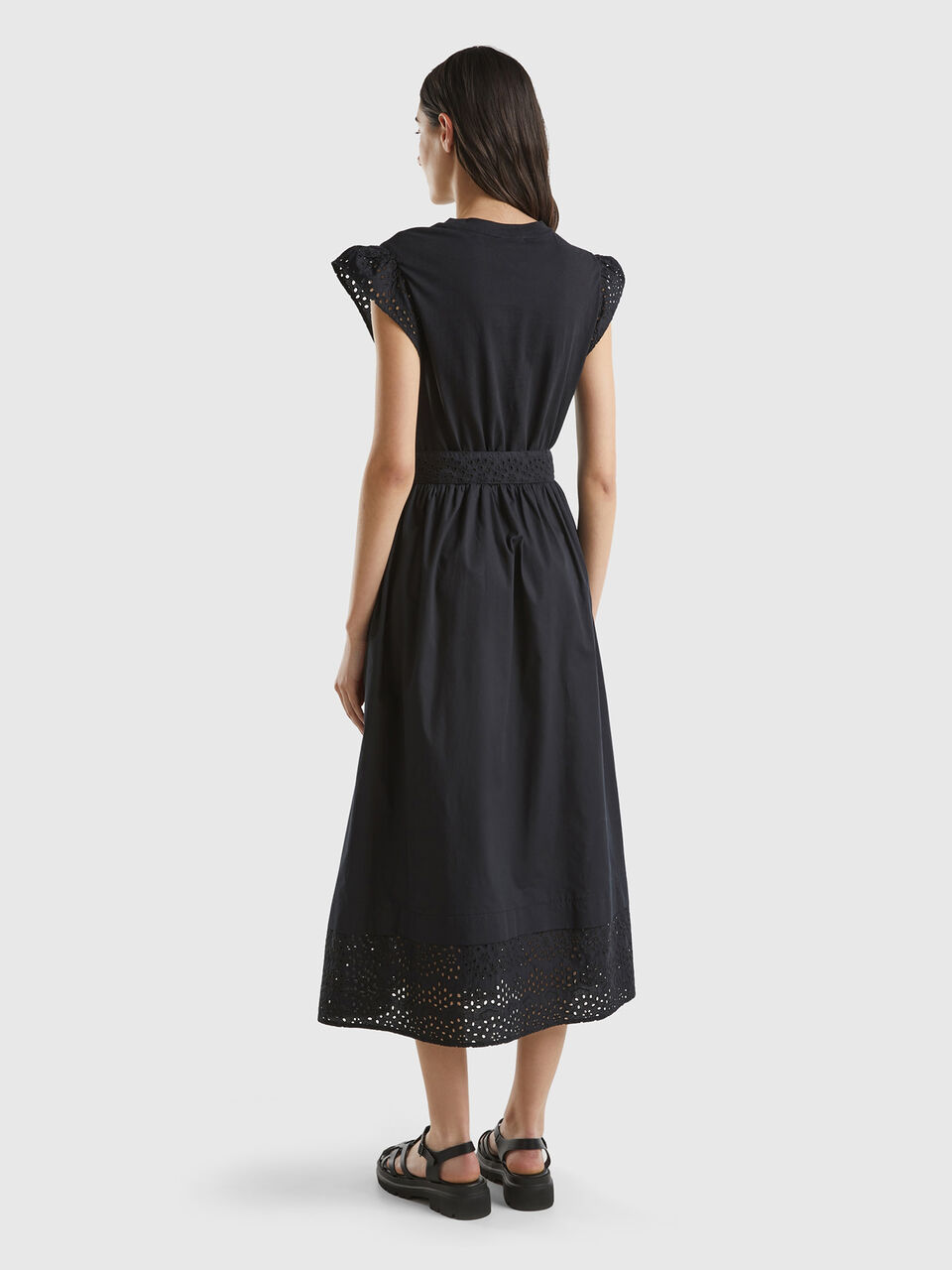 Dress with broderie anglaise - Black | Benetton