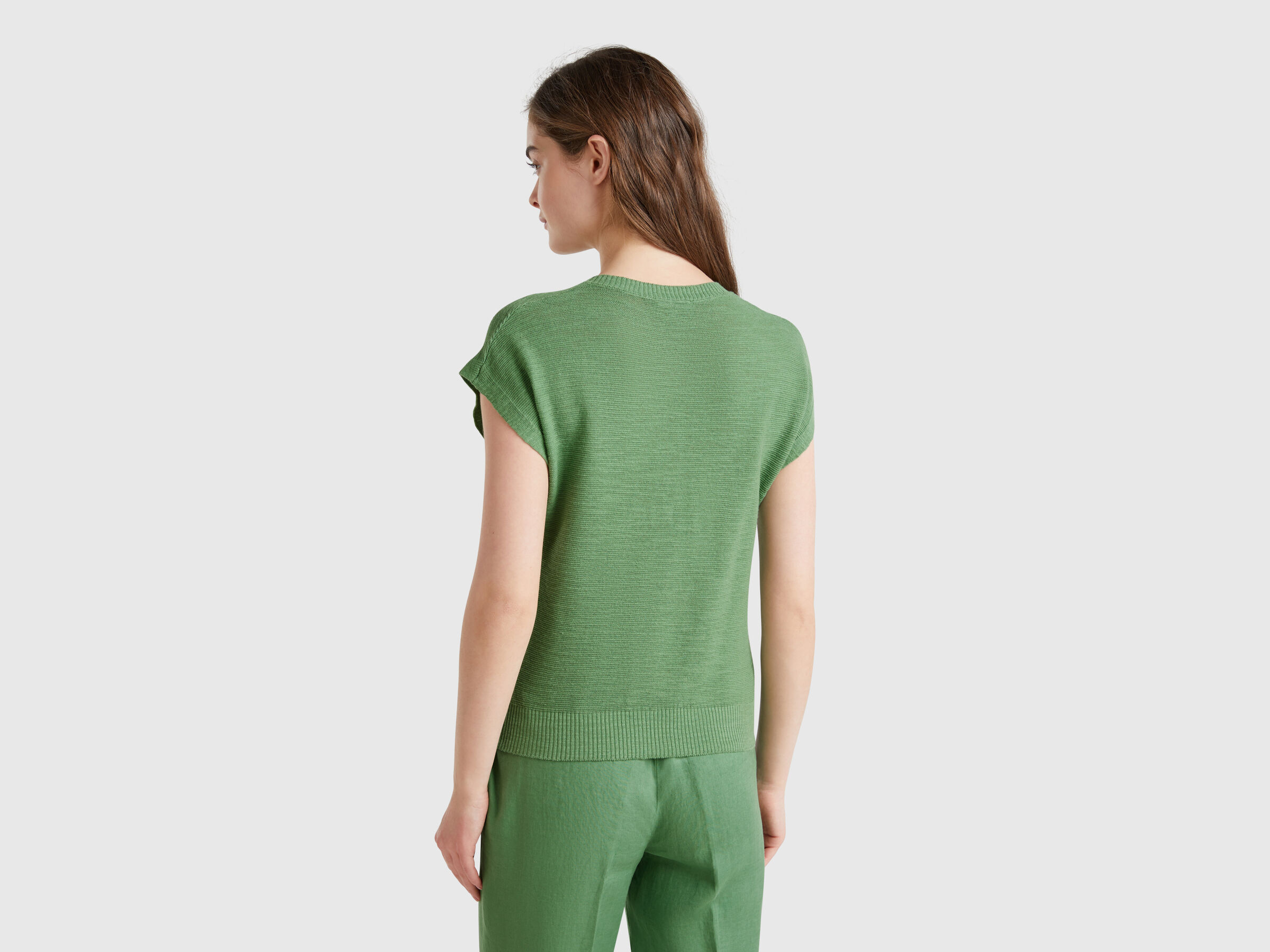 SLEEVELESS SWEATER Femme image number 1