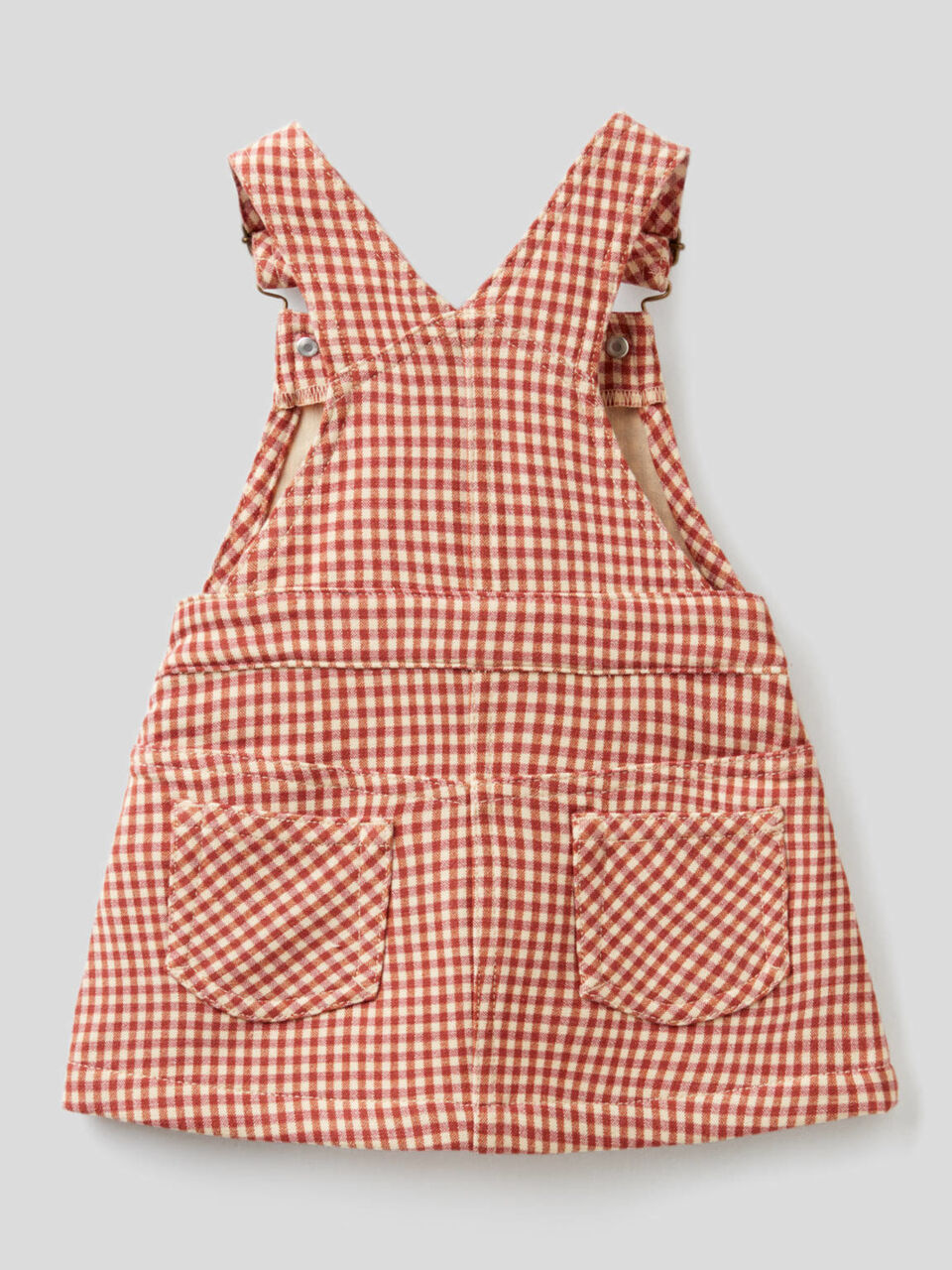 Robe salopette à carreaux image number 2