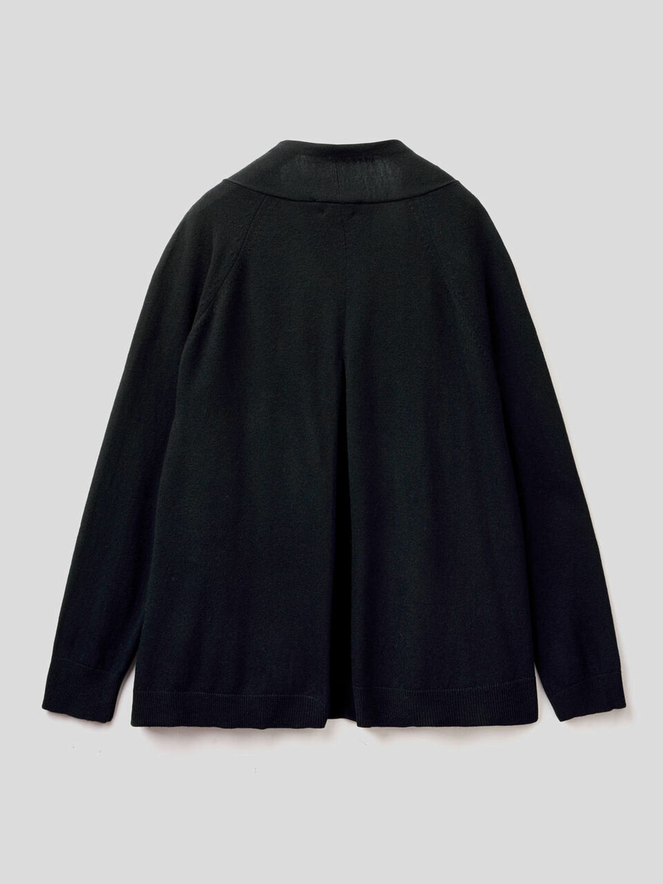 Cardigan with pleat on the back image number 2