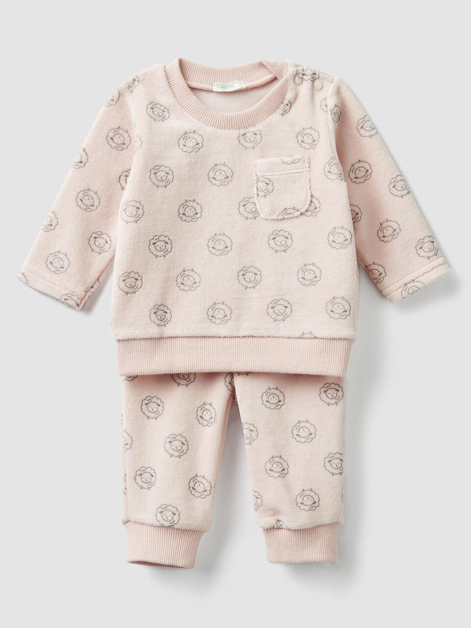 Pyjama aus Chenille mit Muster image number 1