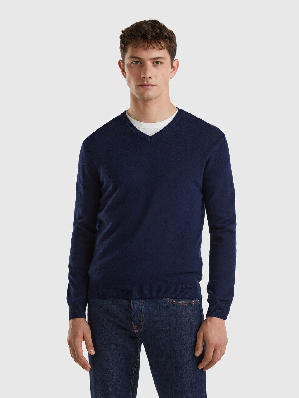 Navy blue v neck jumper mens best sale
