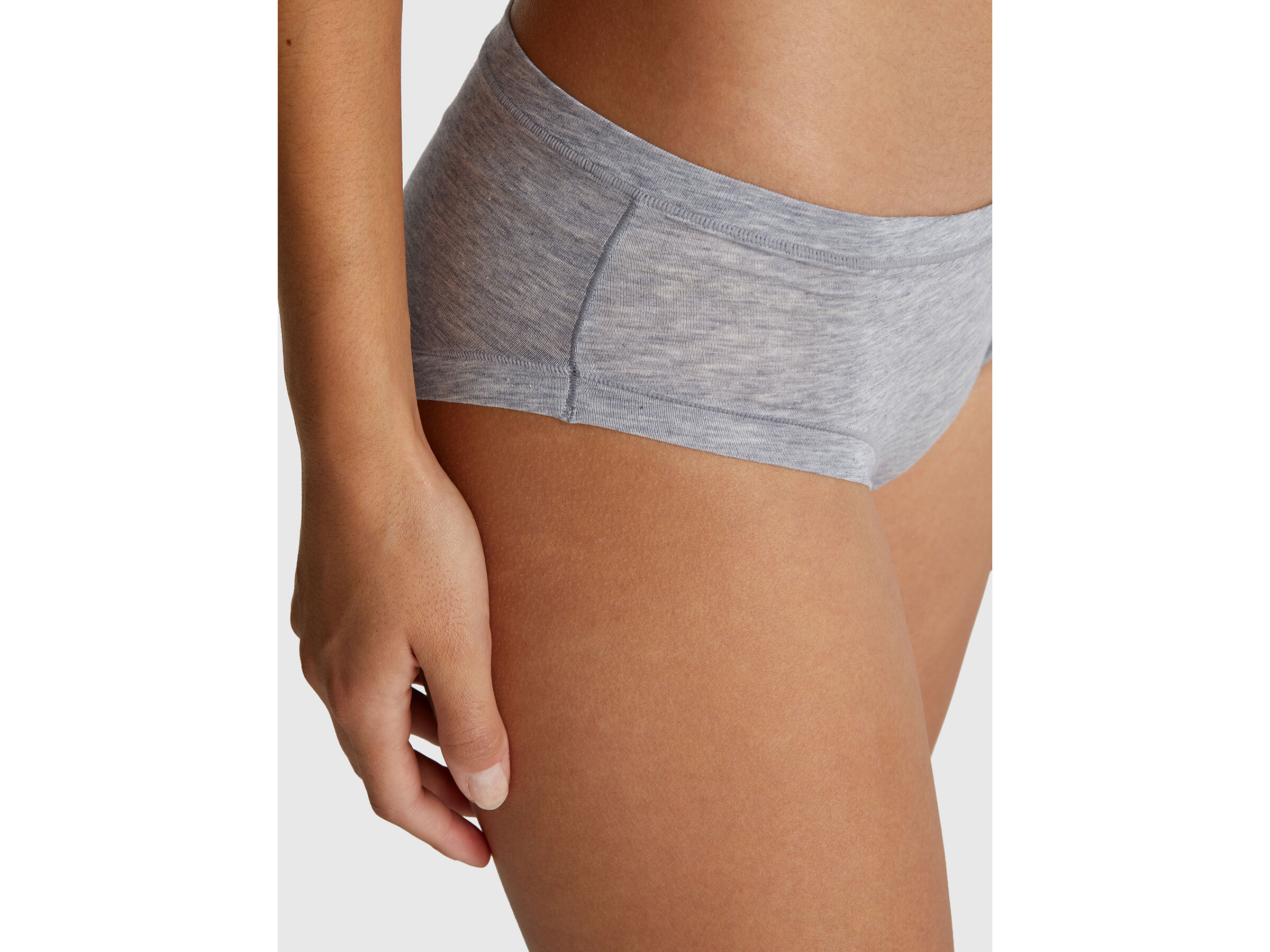 SLIP Women image number 3