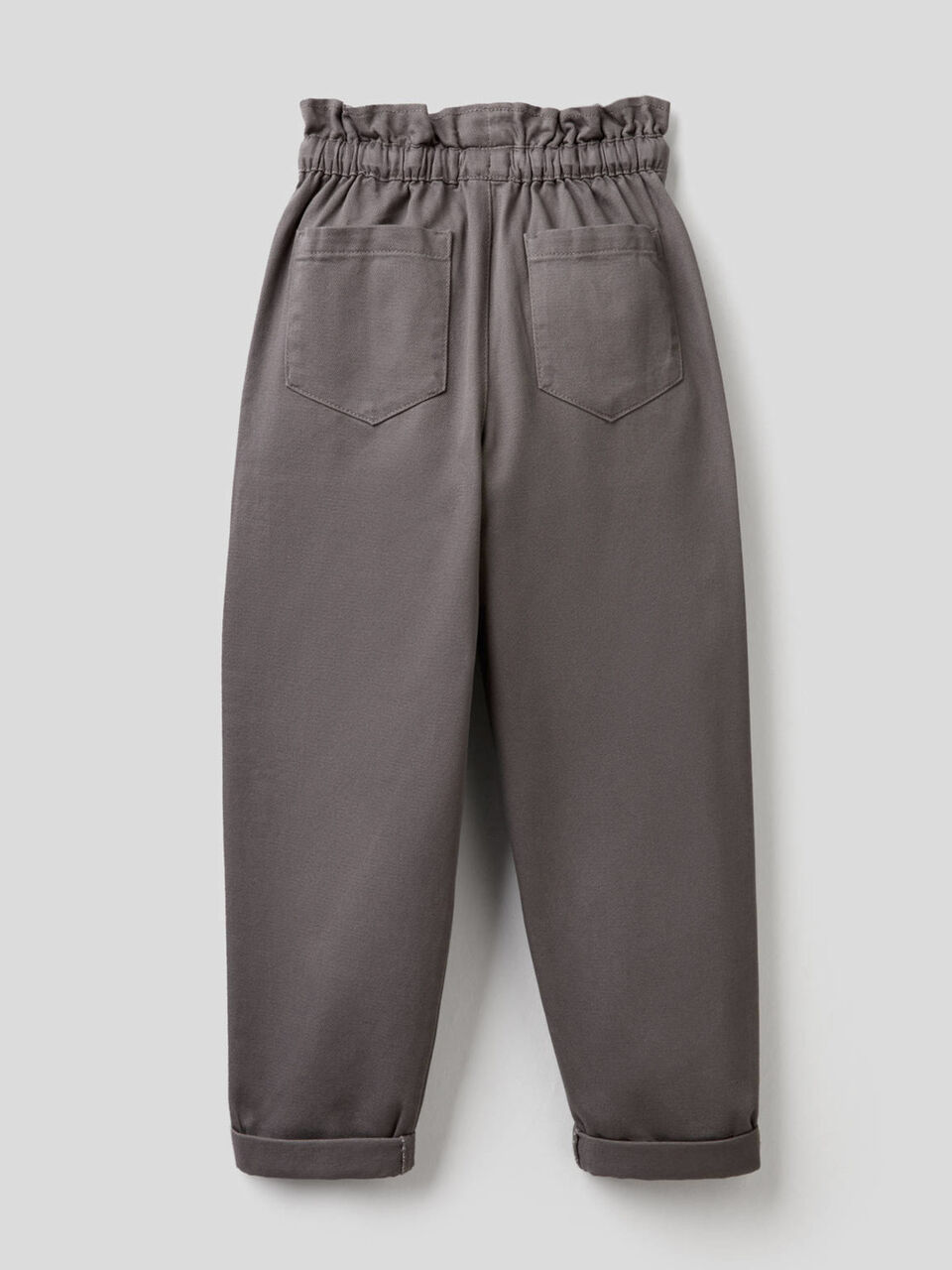 Trousers with maxi pockets image number 2