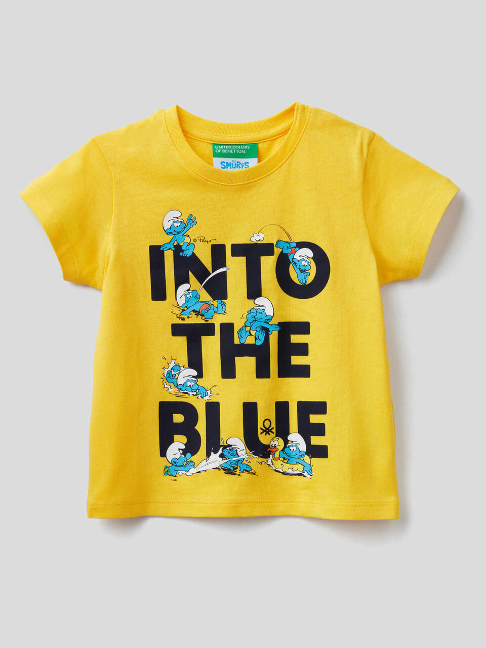 T-shirt with The Smurfs print image number 1