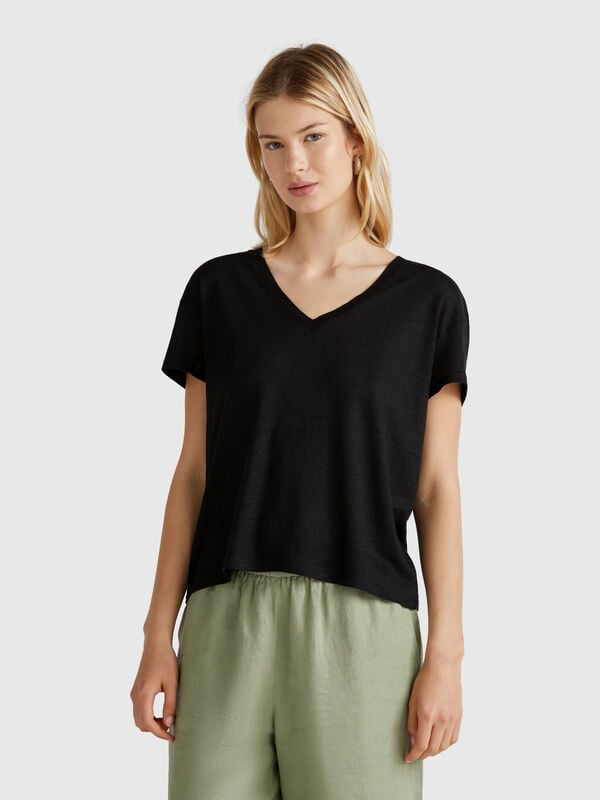 T-shirt scollo a V in puro lino Donna