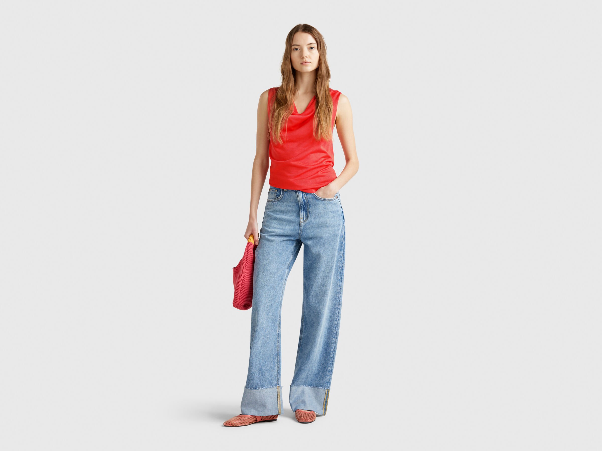 SLEEVELESS SWEATER Women image number 2
