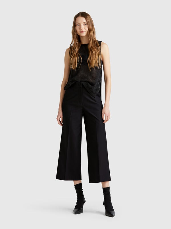Hoch taillierte, kurze Hose Damen