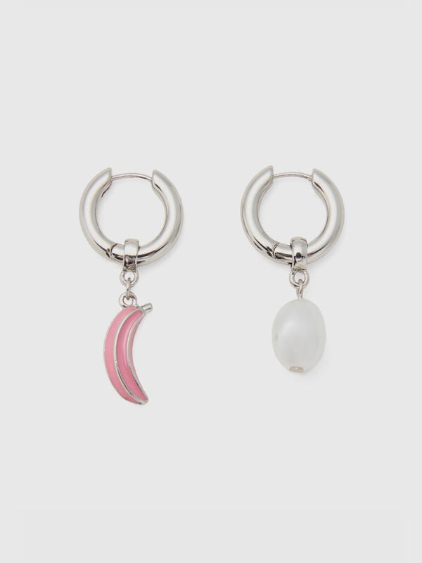 Boucles d’oreilles à pendentif banane rose et perle blanche Femme