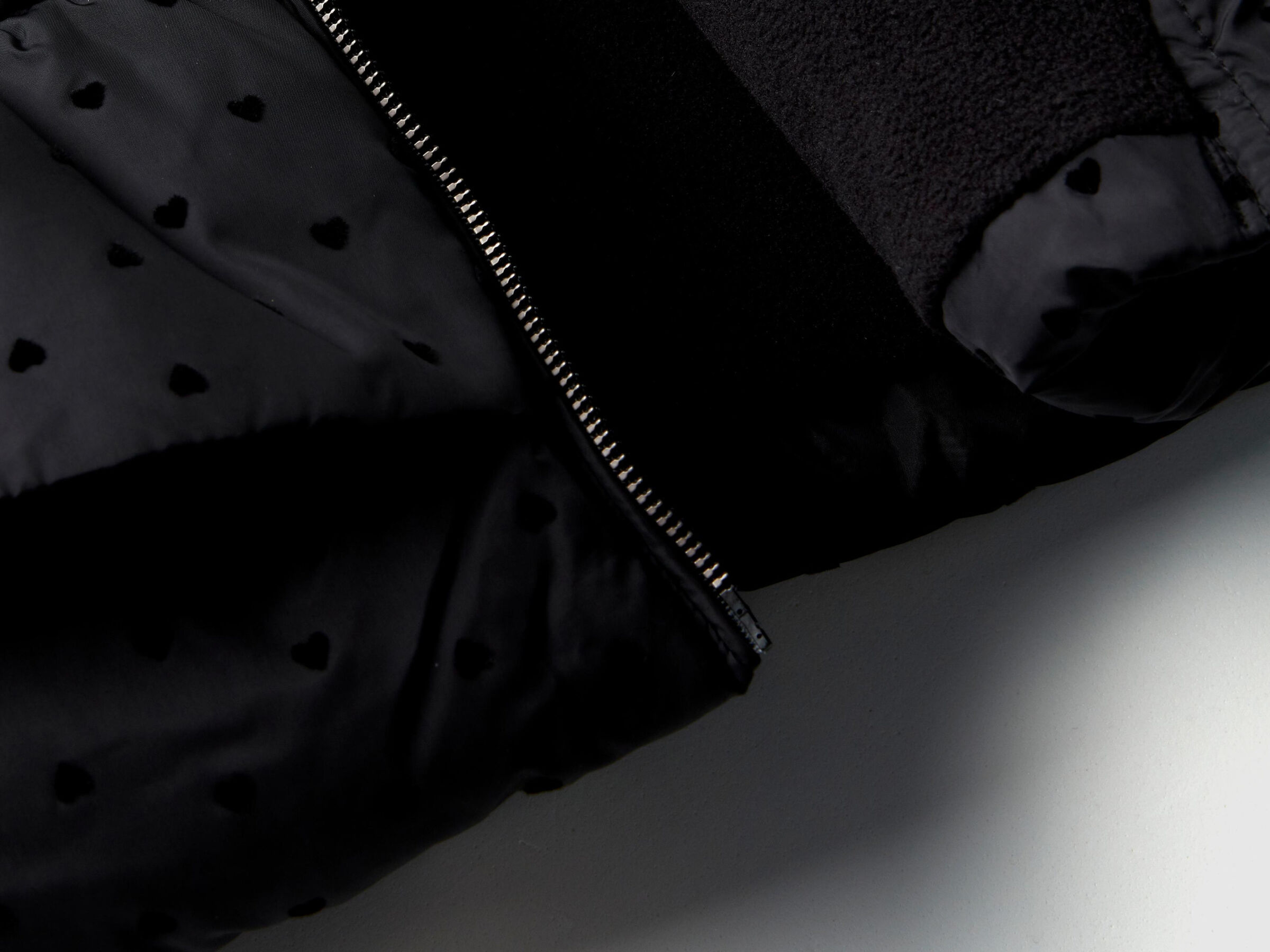 Jacke mit Herzprint und Kapuze image number null