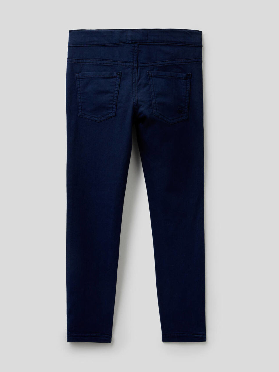 Hose aus Twill in einer stretchigen Baumwollmischung image number 2