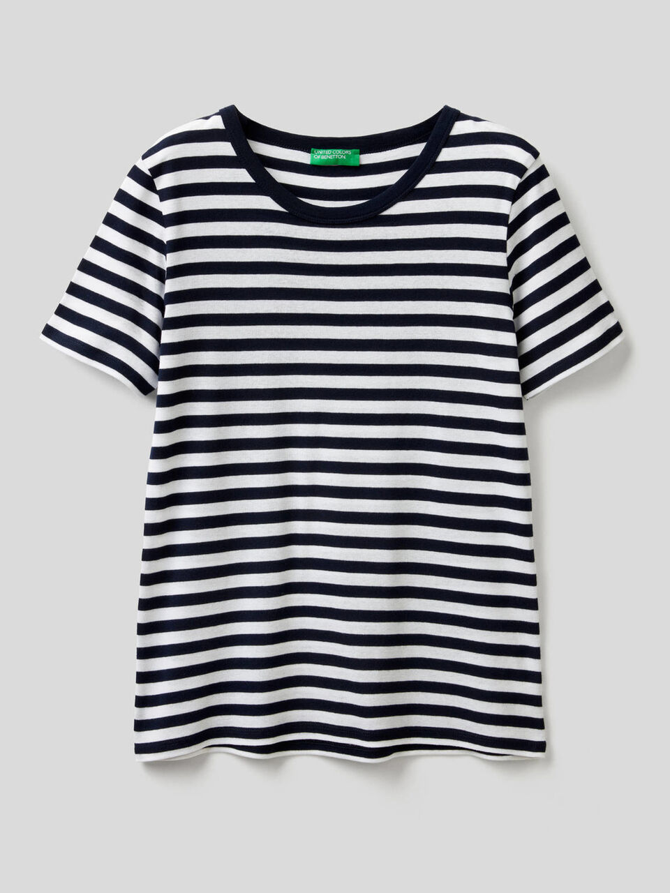 Gestreiftes T-Shirt mit Rundhals image number 1