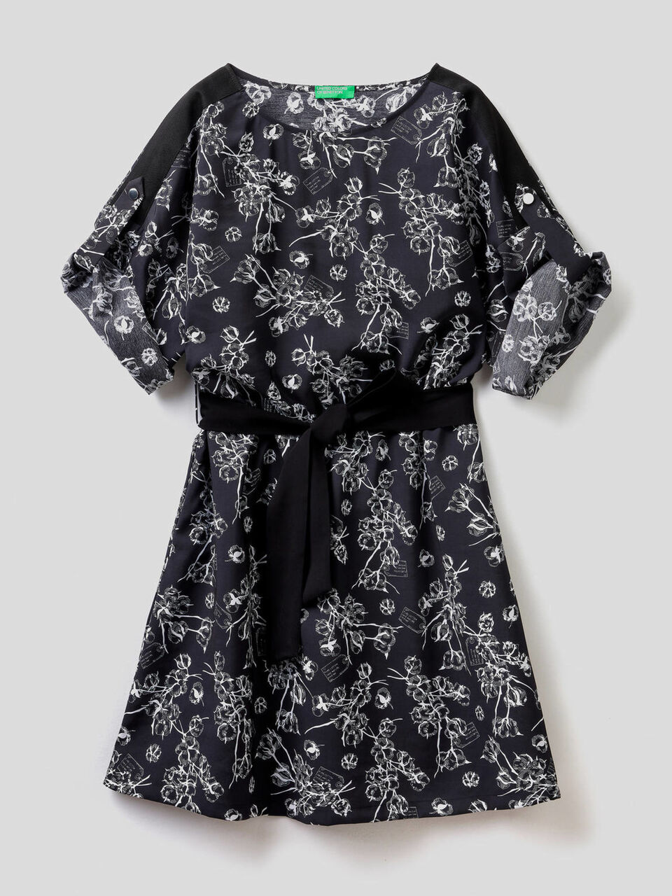 Kurzes Kleid mit Print image number 1
