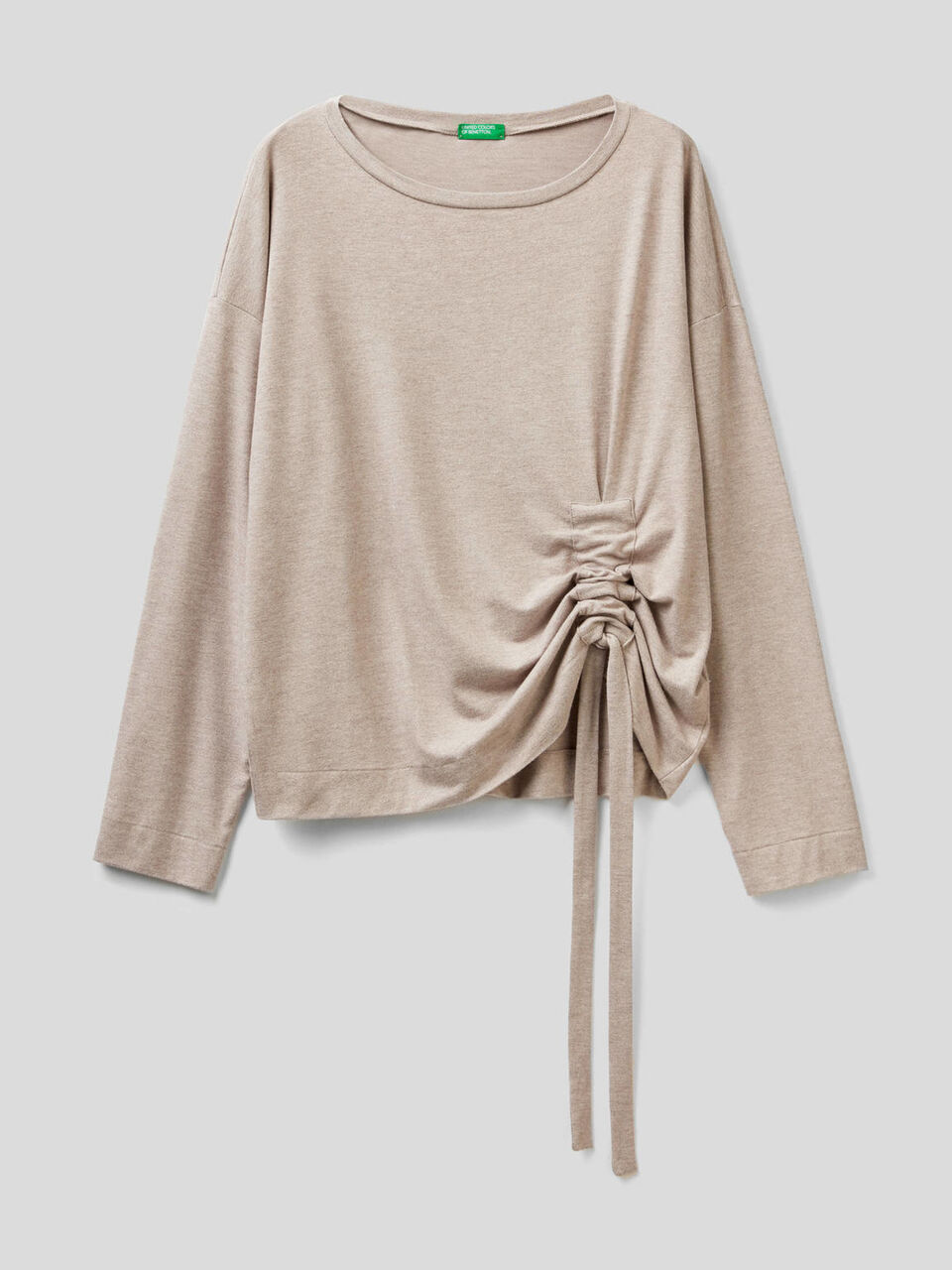 Fließendes T-Shirt mit Schleife image number 1