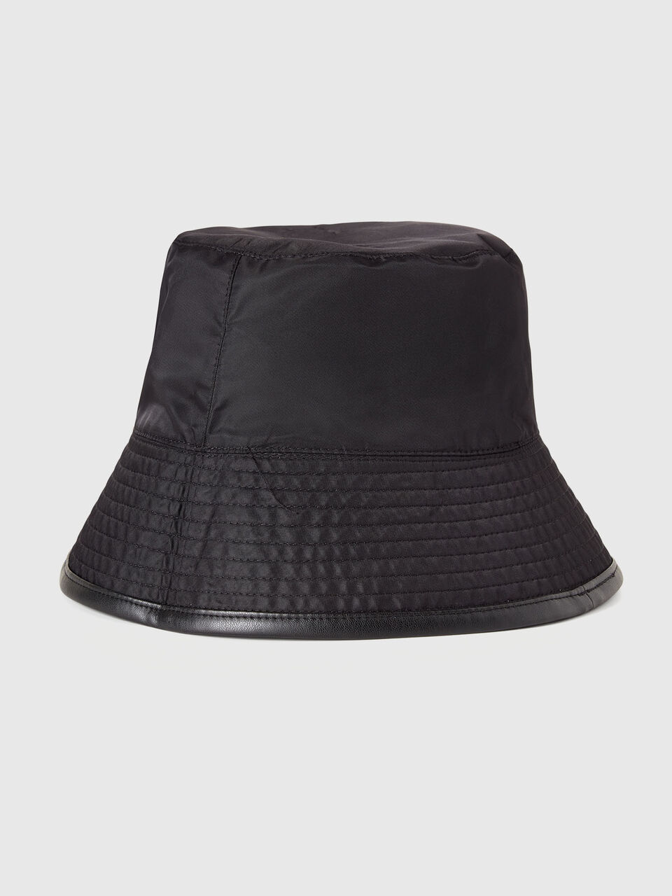 HAT Homme image number 2