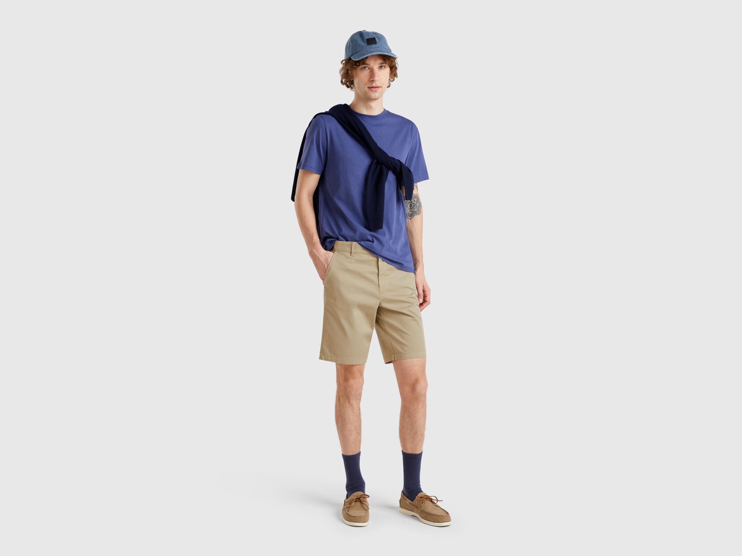 BERMUDA Men image number 2