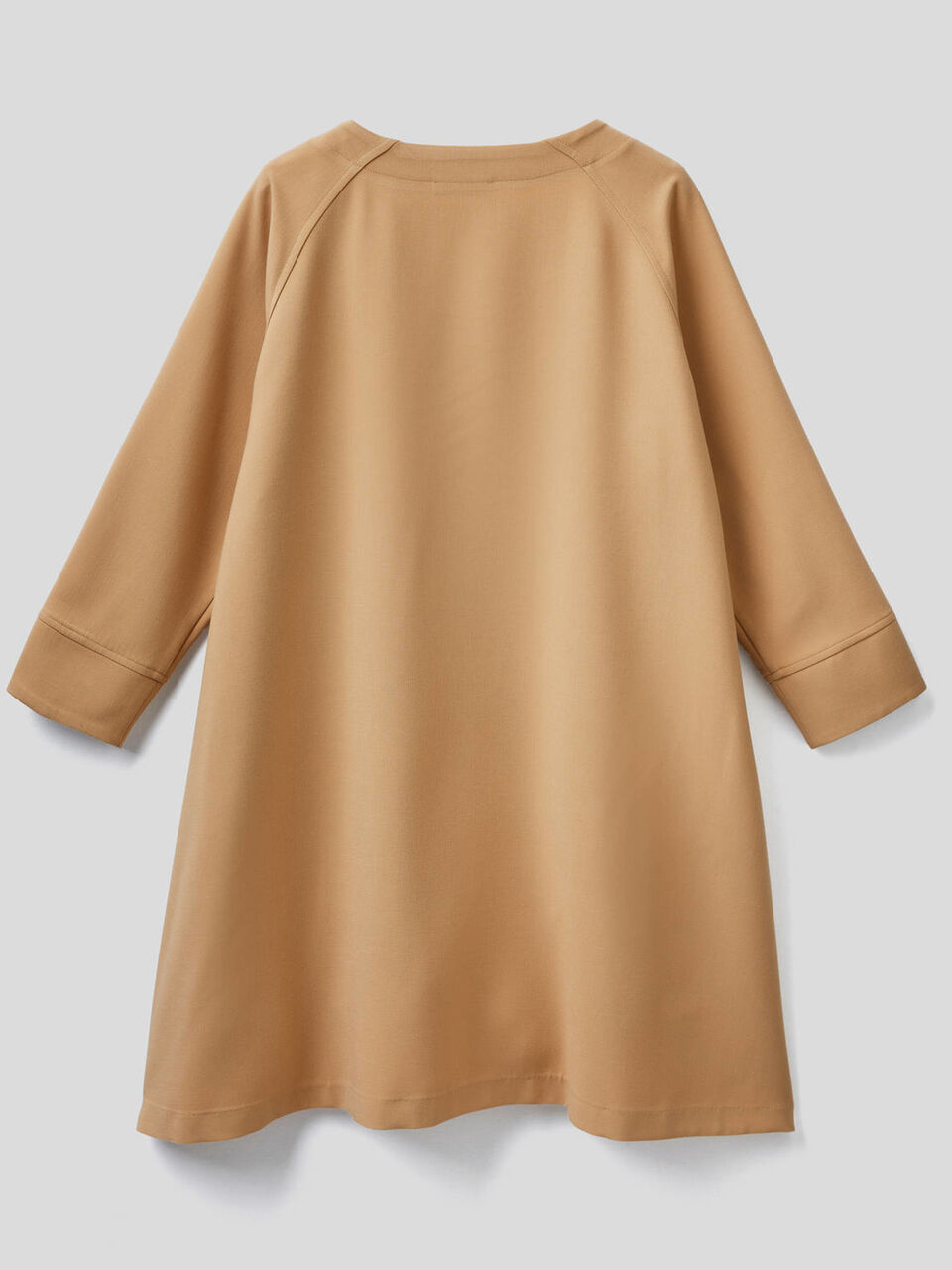 Ausgestelltes Kleid mit Maxi-Tasche image number 2