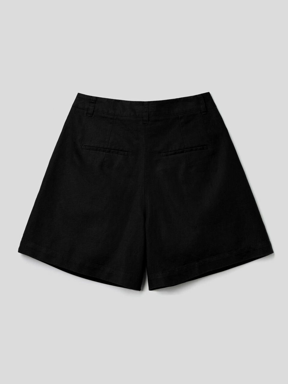 Shorts con gamba ampia in misto lino image number 2