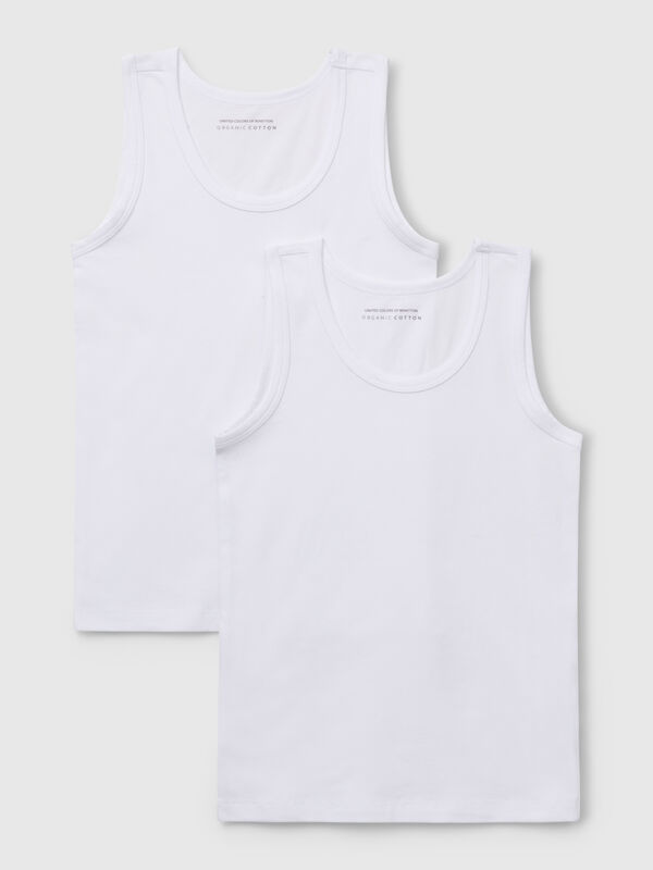 Zwei Tanktops aus Bio-Baumwolle mit Stretch Jungen