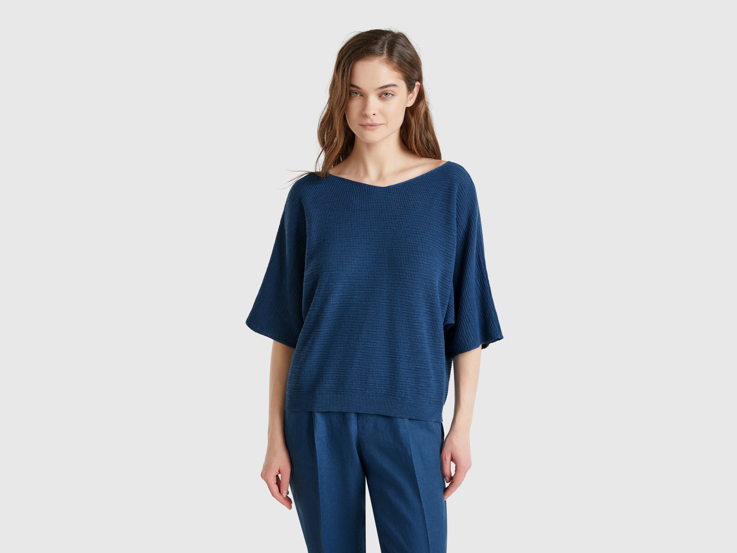 MAGLIA SCOLLO V M/M Donna image number 1