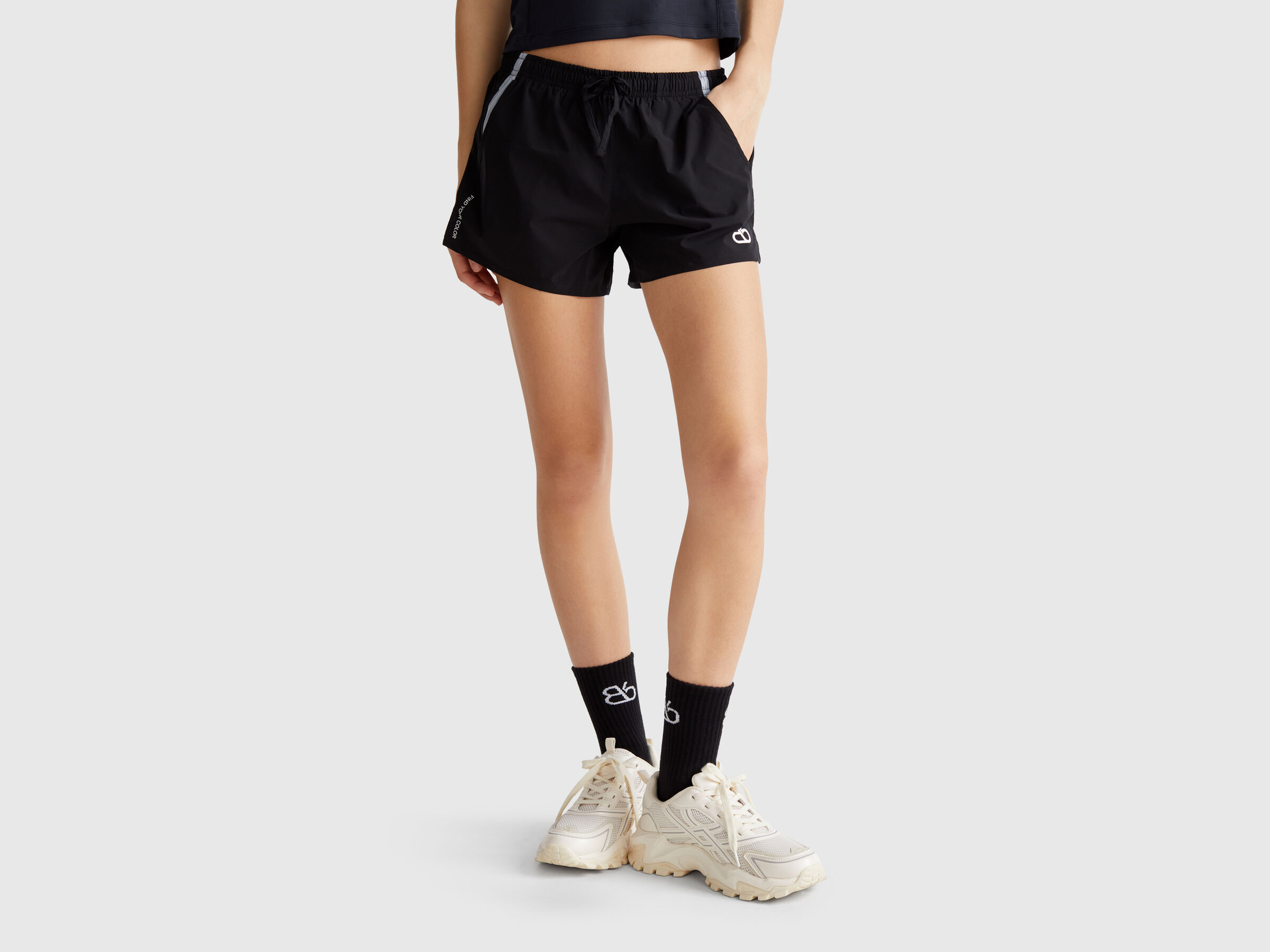 SHORTS Damen image number 0