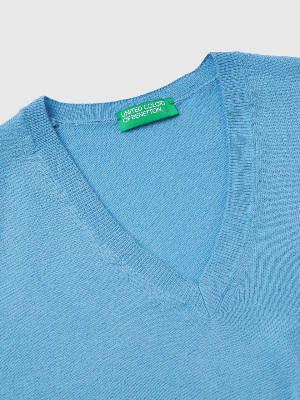 Pullover aus reiner Schurwolle Azurblau mit Hellblau in | Benetton - V-Ausschnitt