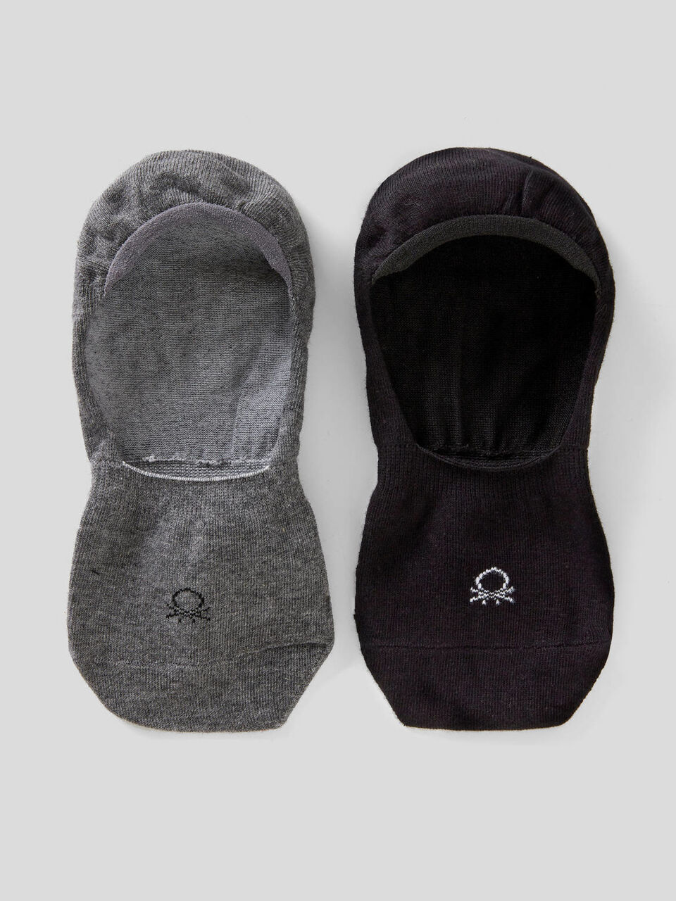 Deux paires de socquettes unies image number 1