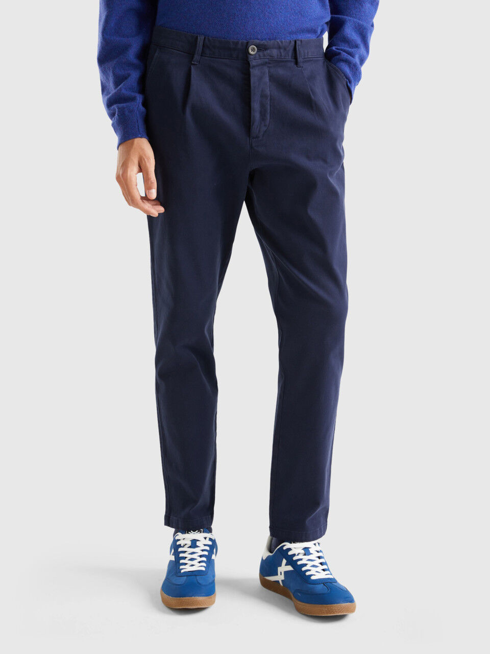 Pantaloni 2025 chino significato
