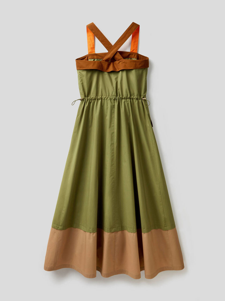 Long dress with maxi pockets image number 2