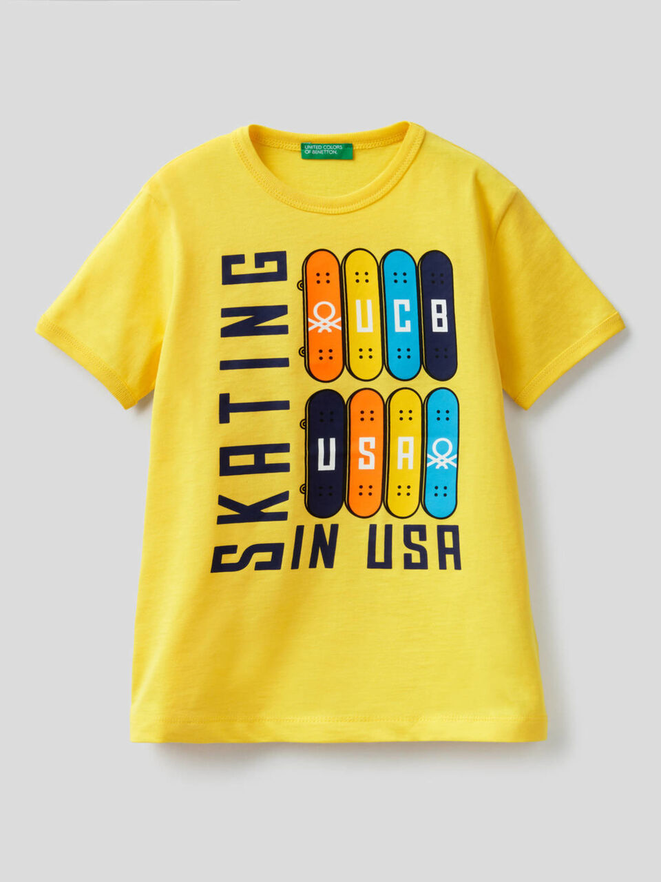 T-shirt con maxi stampa skateboard image number 1
