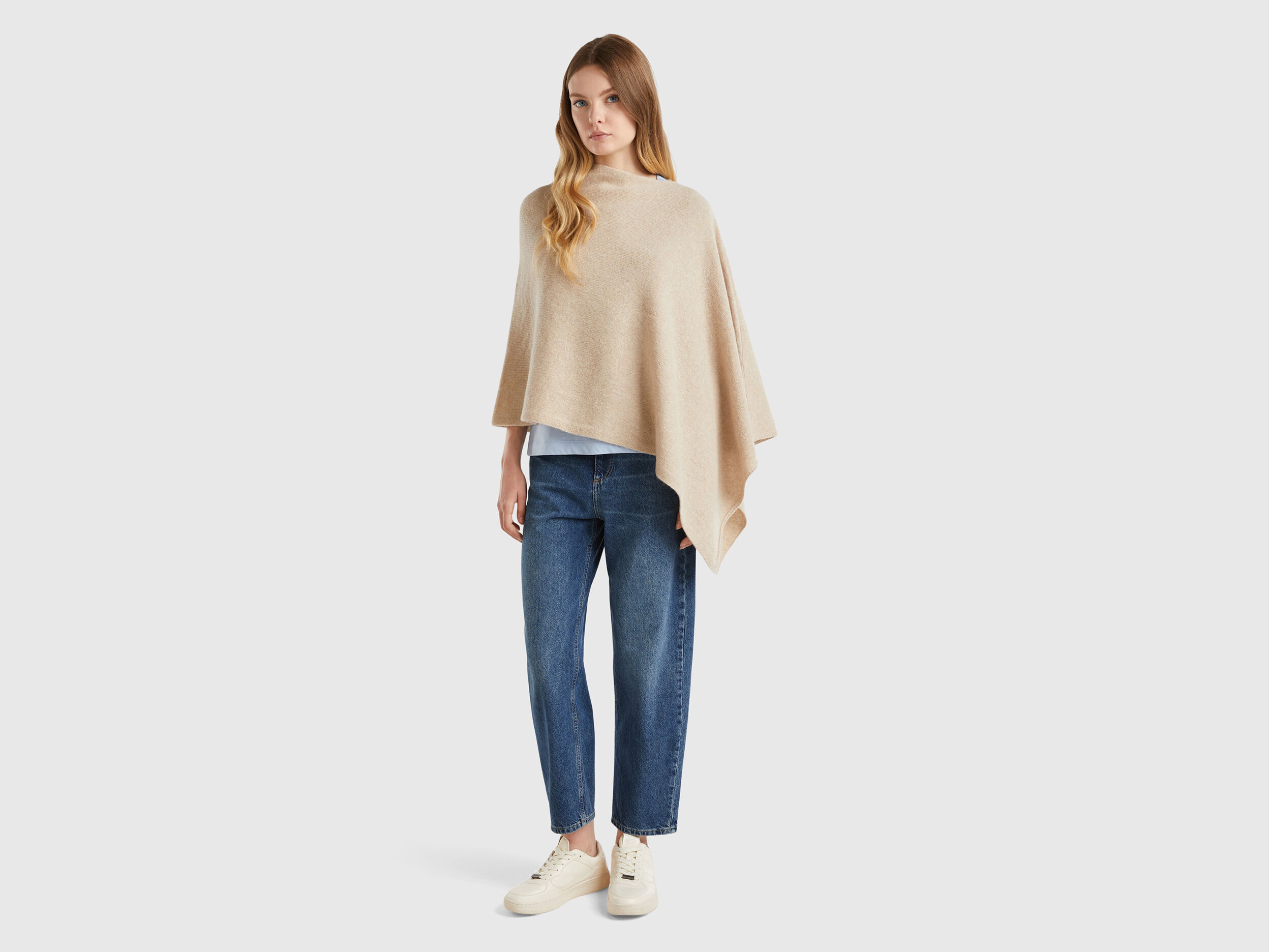 Mantella in pura lana Shetland Beige Benetton