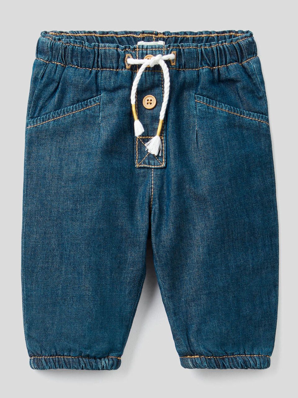 Pantalon en jeans léger image number 1