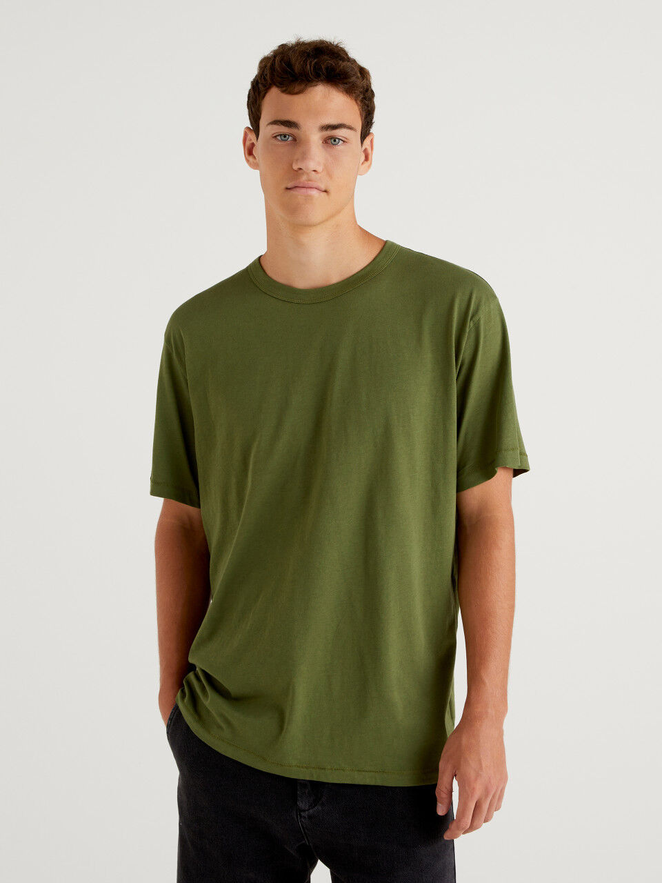 United Colors of Benetton Abbigliamento Top e t-shirt T-shirt T-shirt a maniche corte T-shirt Con Taschino In Cotone Bio 