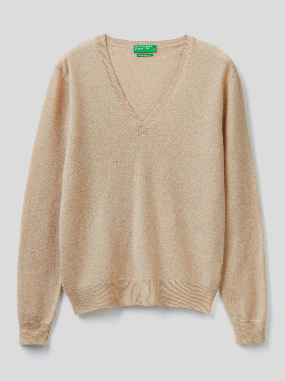 Pull avec col en V en pure laine vierge image number 1