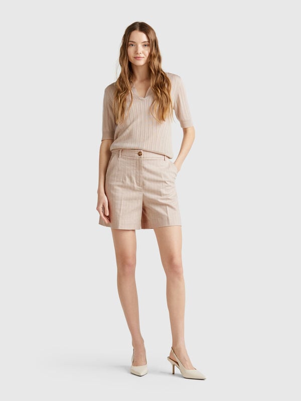 Kurze Nadelstreifenhose Damen